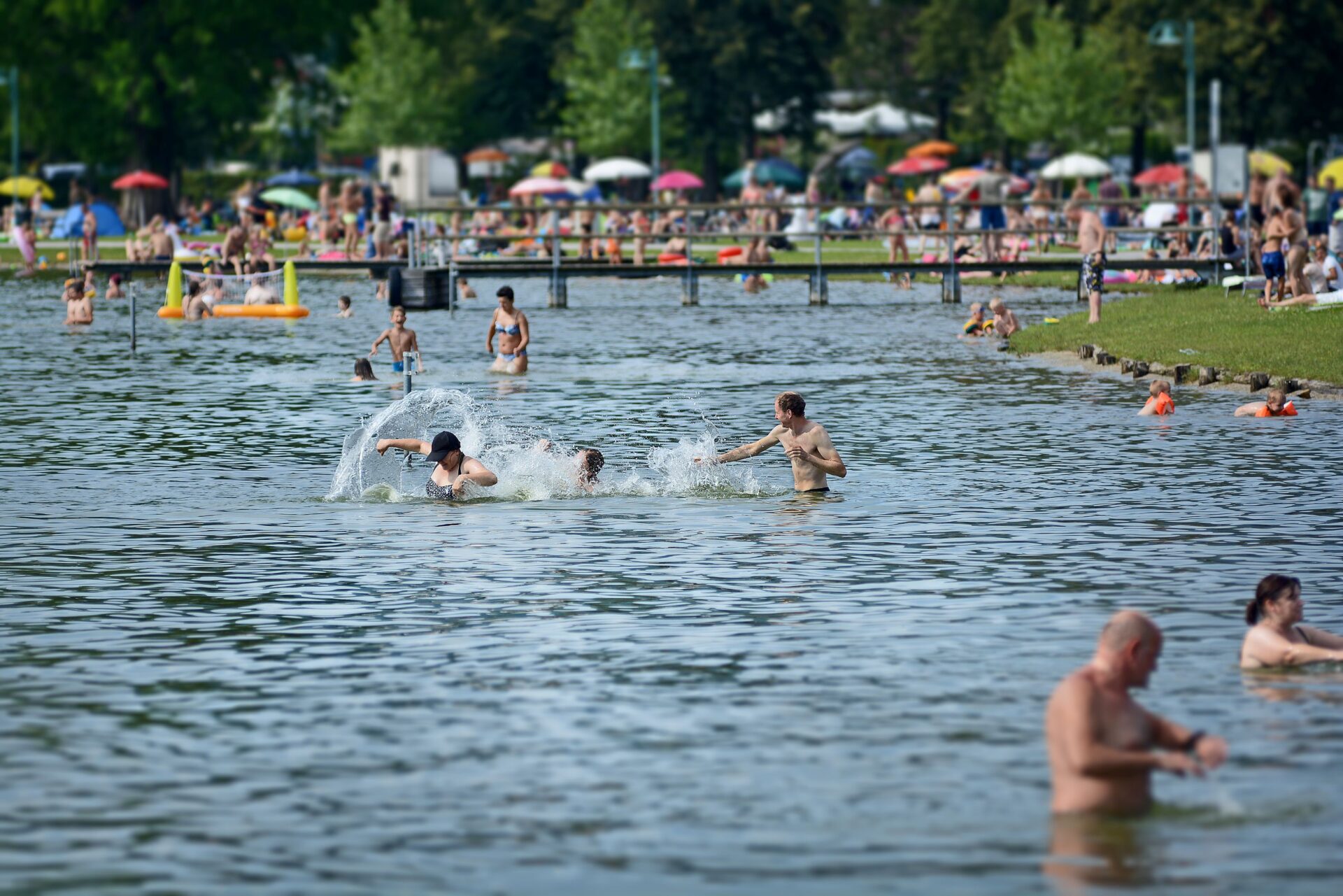 stubenbergsee wasserspass apfelland © oststeiermark tourismus christian strassegger stubenbergsee wasserspass apfelland © oststeiermark tourismus christian strassegger